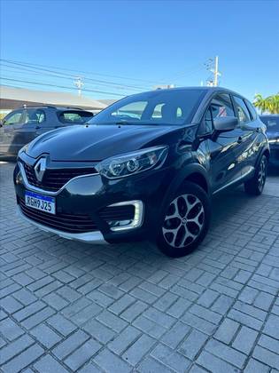 RENAULT CAPTUR 1.6 16V SCE FLEX BOSE X-TRONIC RENAULT CAPTUR 1.6 16V SCE FLEX BOSE X-TRONIC